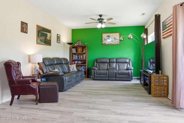 116 Bay Leaf Drive, Currituck, NC 27929