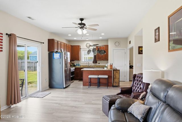 116 Bay Leaf Drive, Currituck, NC 27929