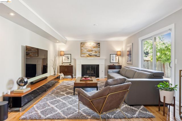 15 Dias Ct, El Sobrante, CA 94803