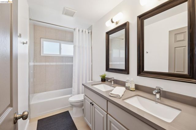 15 Dias Ct, El Sobrante, CA 94803