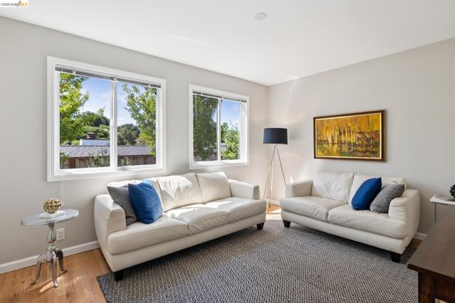 15 Dias Ct, El Sobrante, CA 94803