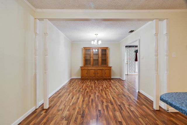 3225 E Houston Street, Paris, TX 75460