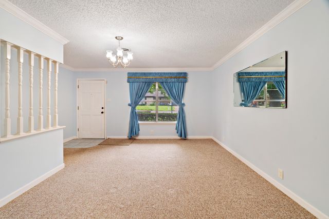 3225 E Houston Street, Paris, TX 75460