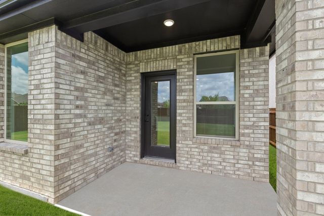 816 Alderwood Drive, Red Oak, TX 75154