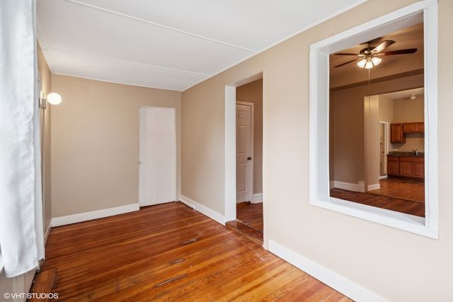 1702 N Campbell Avenue, Chicago, IL 60647
