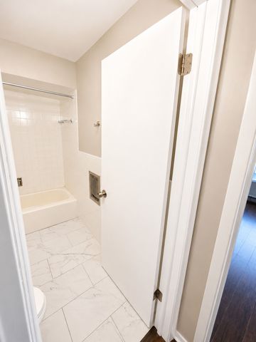 336 Lathrop Avenue 603, Forest Park, IL 60130