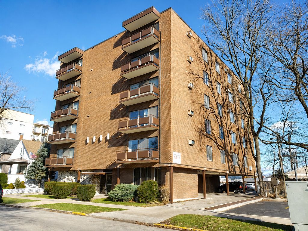 336 Lathrop Avenue 603, Forest Park, IL 60130