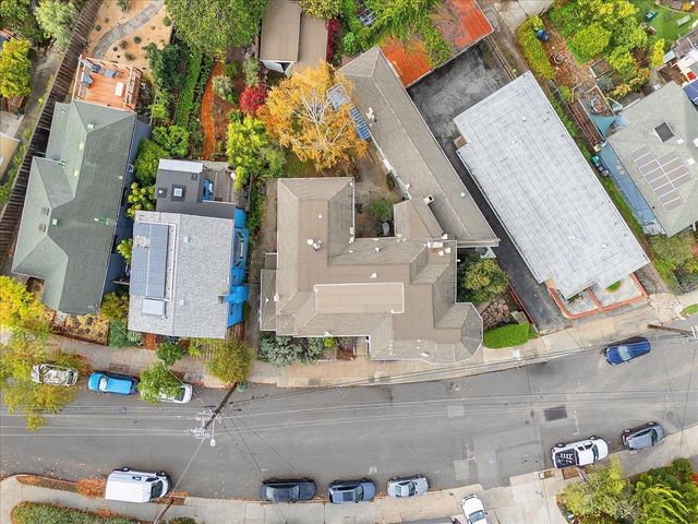 133 Echo Ave, Oakland, CA 94611