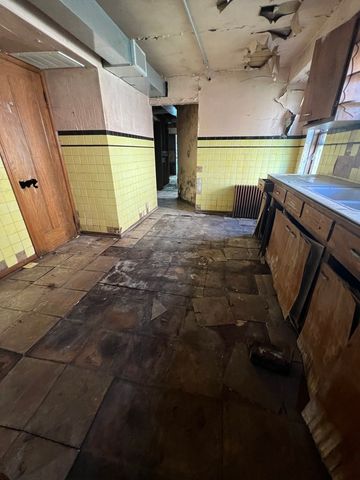 2625 S Karlov Avenue, Chicago, IL 60623