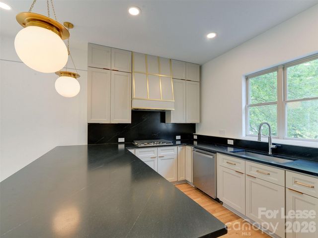 1174 Park West Drive, Charlotte, NC 28209