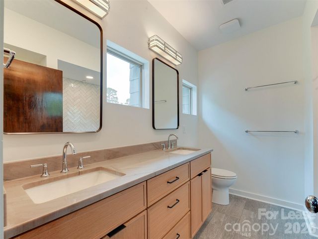 1174 Park West Drive, Charlotte, NC 28209