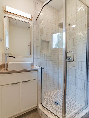 1174 Park West Drive, Charlotte, NC 28209