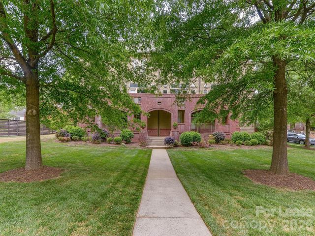 1174 Park West Drive, Charlotte, NC 28209