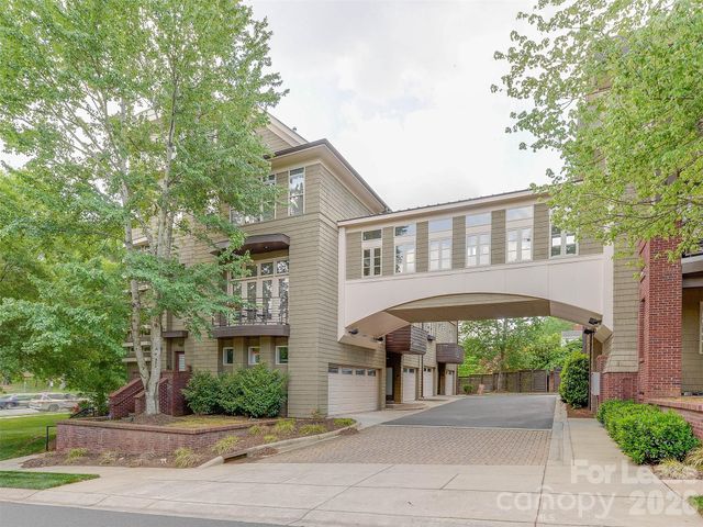 1174 Park West Drive, Charlotte, NC 28209