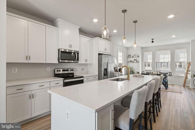 1210 CREEK BANK DR, Stafford, VA 22554