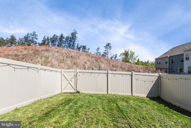 1210 CREEK BANK DR, Stafford, VA 22554