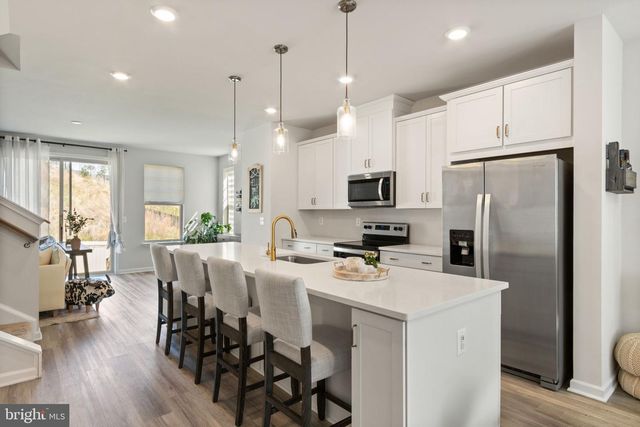 1210 CREEK BANK DR, Stafford, VA 22554