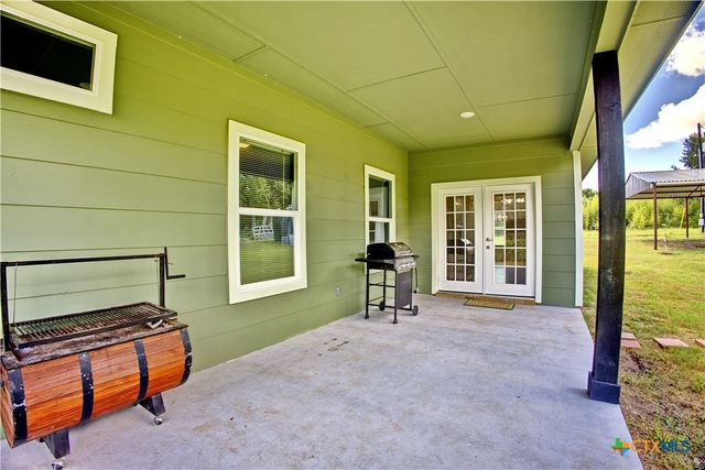 1597 County Road 314, Lexington, TX 78947