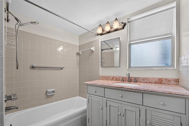 245 CENTER ROAD 109, Venice, FL 34285