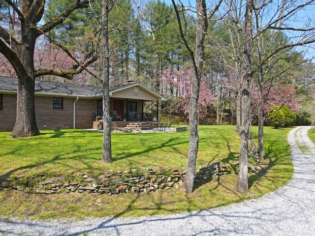 1951 Kiutuestia Creek Road, Blairsville, GA 30512