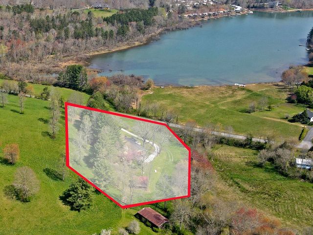 1951 Kiutuestia Creek Road, Blairsville, GA 30512