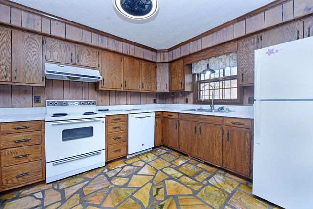 1951 Kiutuestia Creek Road, Blairsville, GA 30512