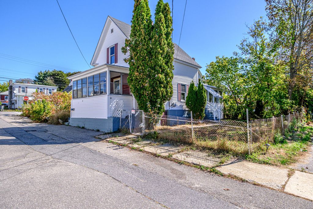 31 Thompson Street, Sanford, ME 04073 — photo 2