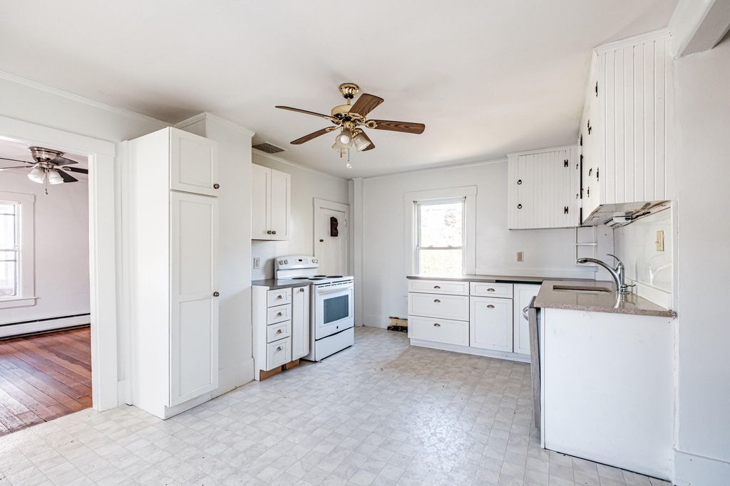 31 Thompson Street, Sanford, ME 04073 — photo 5