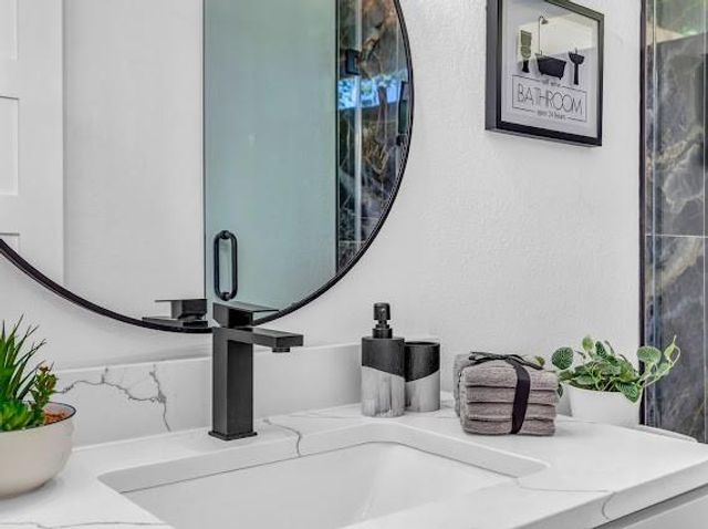 3104 E 16th ST, Austin, TX 78702