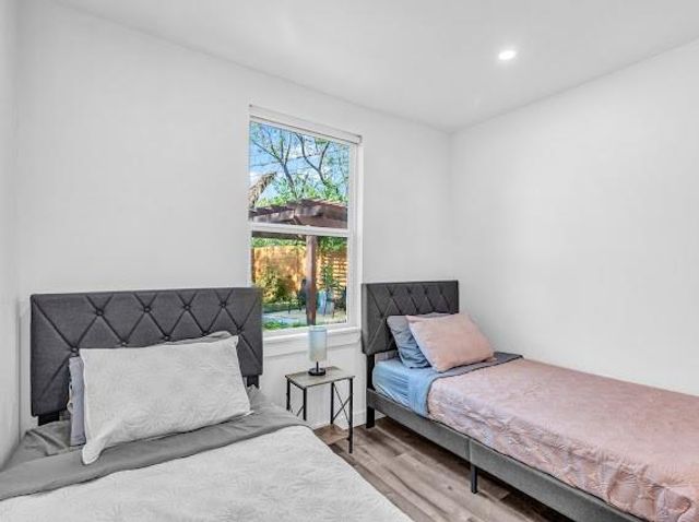 3104 E 16th ST, Austin, TX 78702