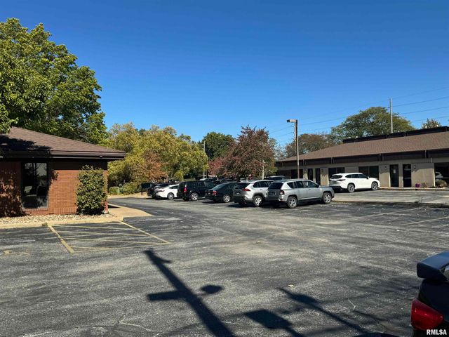 612 35TH Avenue, Moline, IL 61265