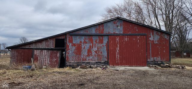 8316 S 750 W, Pendleton, IN 46064