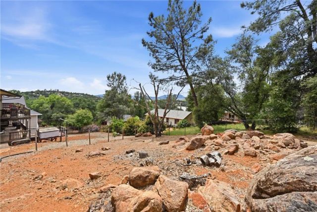 18685 Oak Grove, Hidden Valley Lake, CA 95467