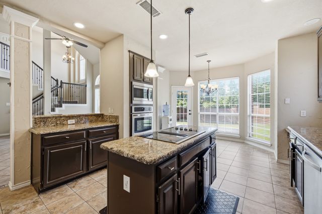 1911 New Haven Road, Grapevine, TX 76051
