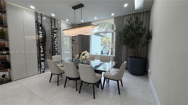 8211 SW 122nd Avenue, Miami, FL 33183