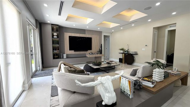 8211 SW 122nd Avenue, Miami, FL 33183