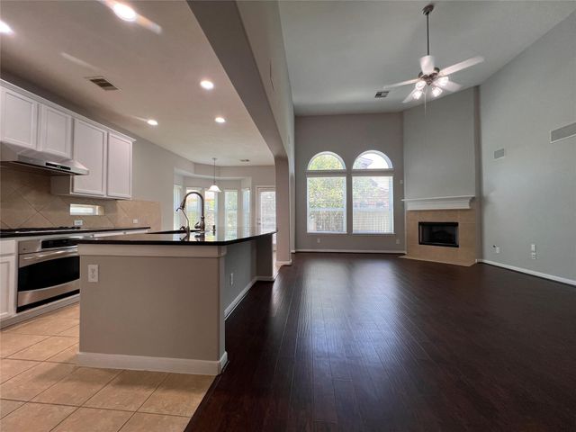 6102 City Shores Lane, Katy, TX 77494