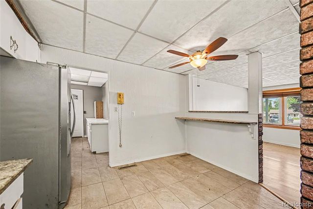 29655 Winter Court, Garden City, MI 48135