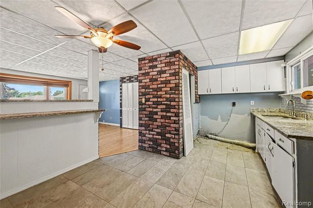 29655 Winter Court, Garden City, MI 48135