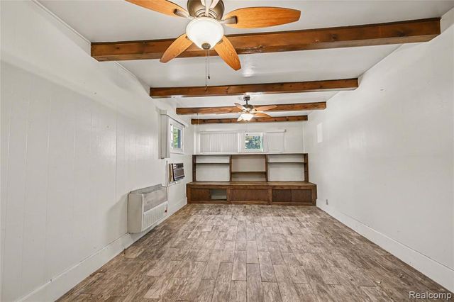 29655 Winter Court, Garden City, MI 48135