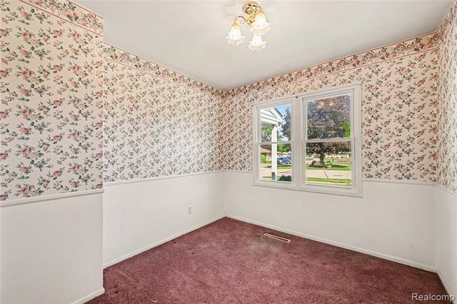 29655 Winter Court, Garden City, MI 48135