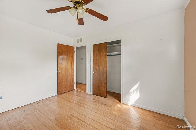 29655 Winter Court, Garden City, MI 48135