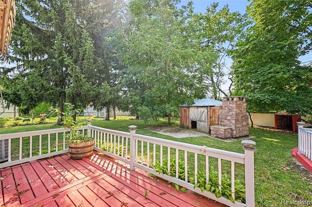 29655 Winter Court, Garden City, MI 48135
