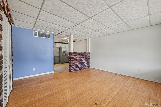 29655 Winter Court, Garden City, MI 48135