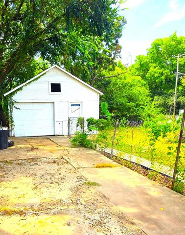 1227 E 11th Street, Shawnee, OK 74801