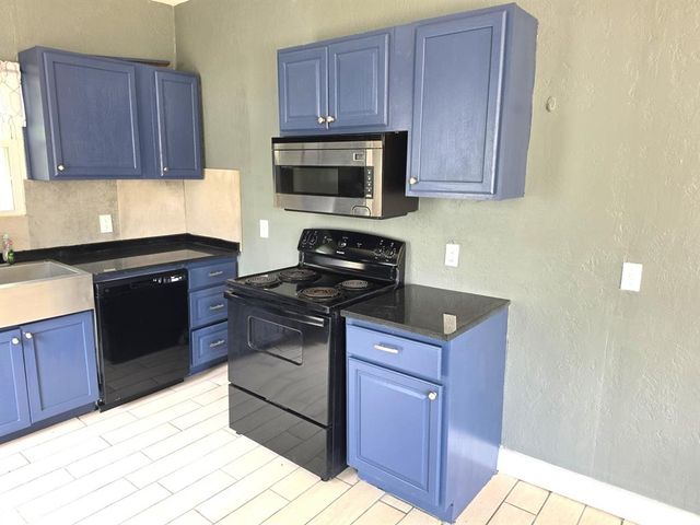 1227 E 11th Street, Shawnee, OK 74801