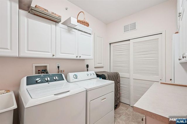 1209 Holly Lane 141, Cedar Grove, NJ 07009