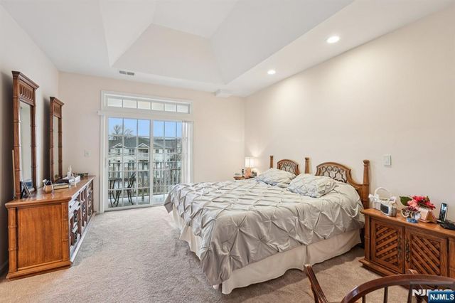 1209 Holly Lane 141, Cedar Grove, NJ 07009