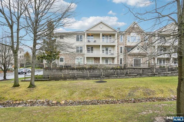 1209 Holly Lane 141, Cedar Grove, NJ 07009