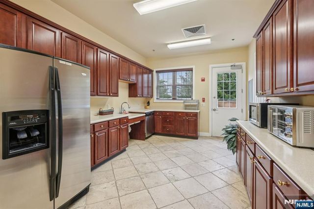 1209 Holly Lane 141, Cedar Grove, NJ 07009